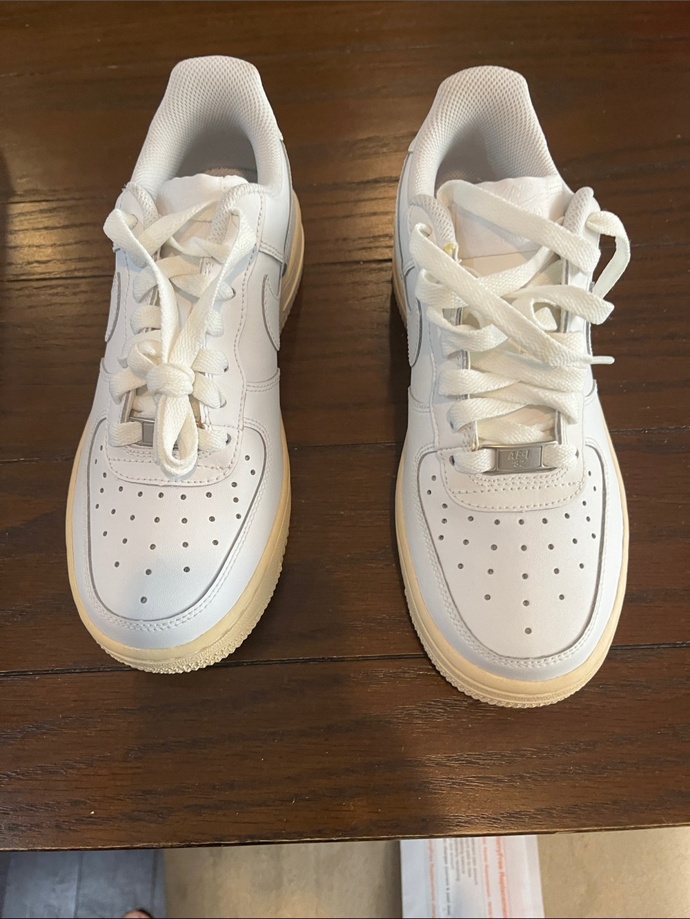 Nike Kids White Low-Top Sneakers .